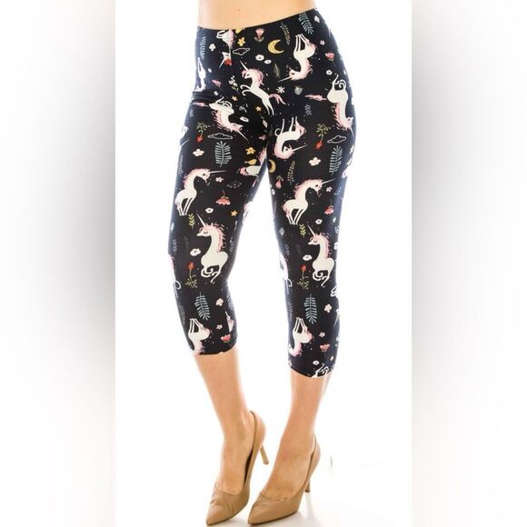 NWT … NEW MIX “One Size” Unicorn Print Capri Leggings - Picture 1 of 8